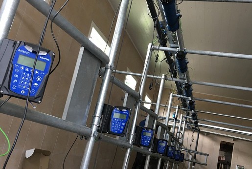 Halszálkás fejőház 2x7  - Advanced