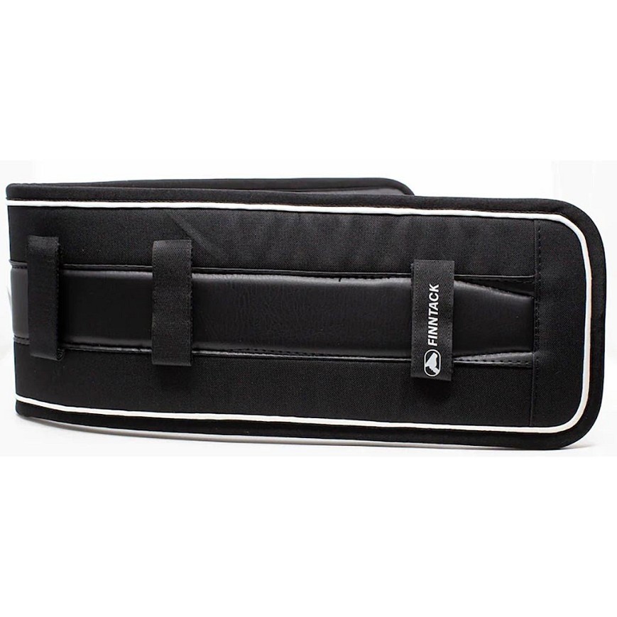 Fekete-fekete-fehér